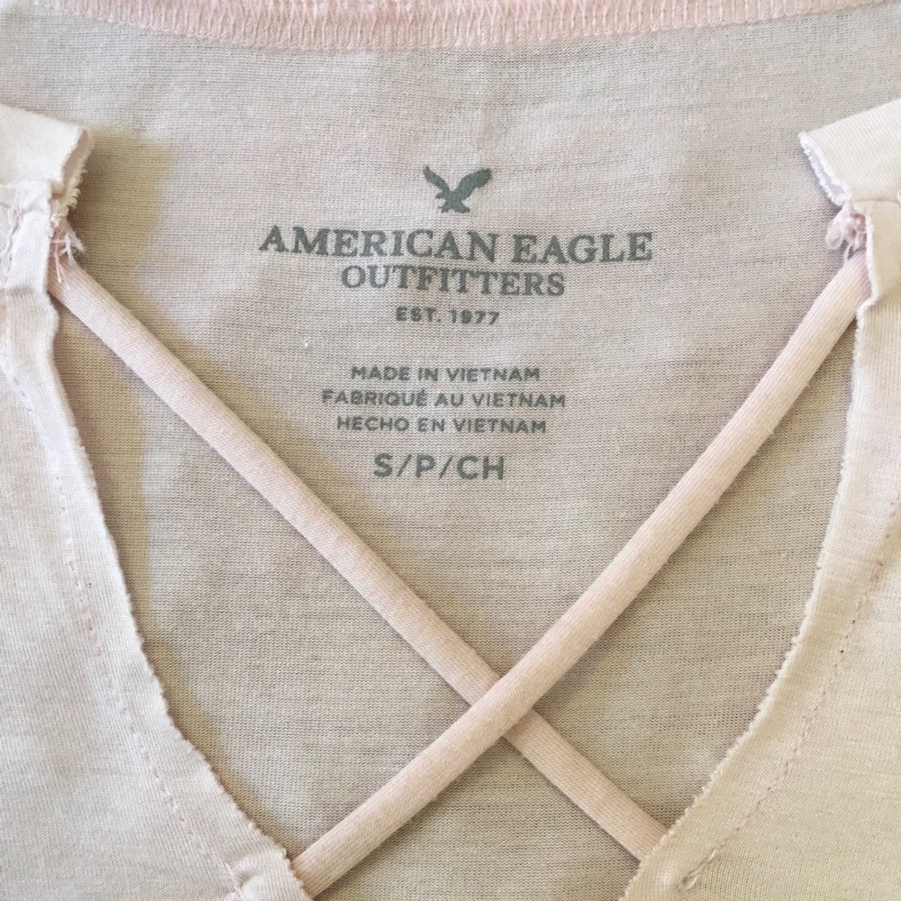 American Eagle Criss Cross Front V-Neck Tee - Picture 4 of 4